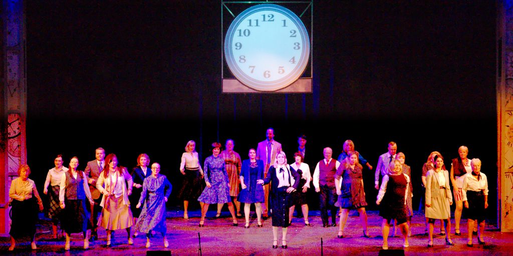 9 to 5 show photo